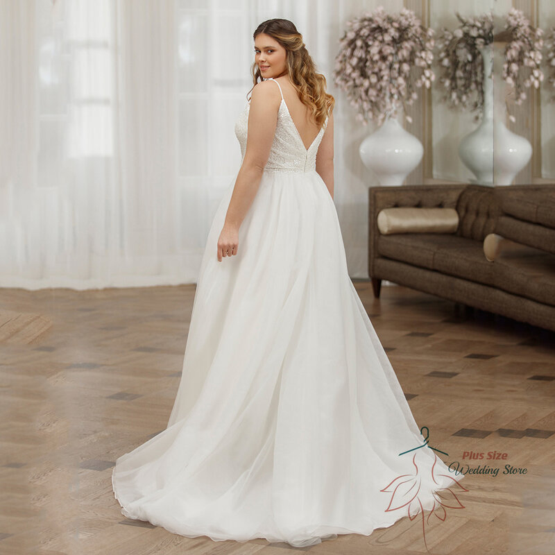 Modern Wedding Dresses Plus Size 2023 V-Neck Spaghetti Straps Bride Gowns With Sequined A-Line Sweep Train Robe De Mariée