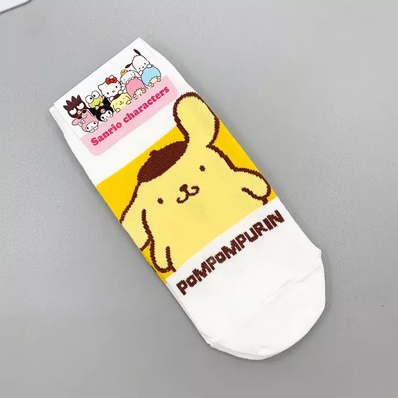 Kawaii Sanrio Hello Kitty Kuromi Mymelody Cinnamoroll Pom Pom Purin badtz-maru Gudetama kaus kaki pendek hadiah Natal untuk anak perempuan