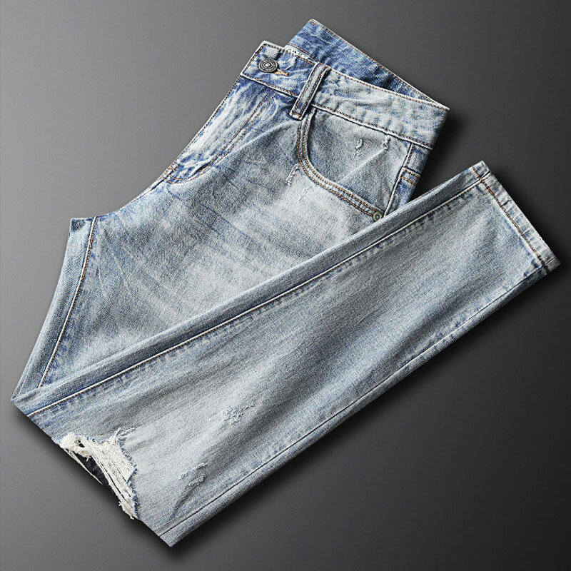 Modne męskie jeansy w stylu Streetwear światło Retro niebieskie, rozciągliwe dopasowanie pasują porwane jeansy mężczyzn, połatane Hip Hop spodnie dżinsowe Hombre