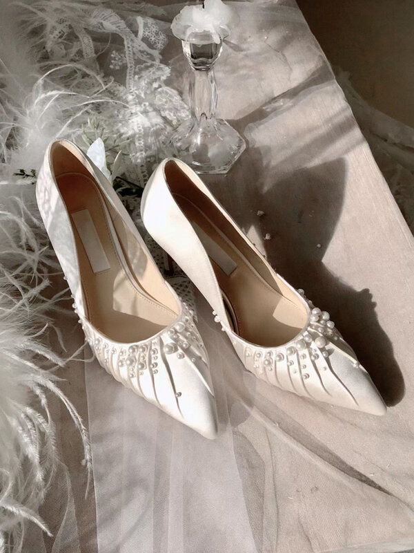 New pointed shallow cut high heels, women's white pleated pearl bride wedding shoes, slim heels, versatile single shoes