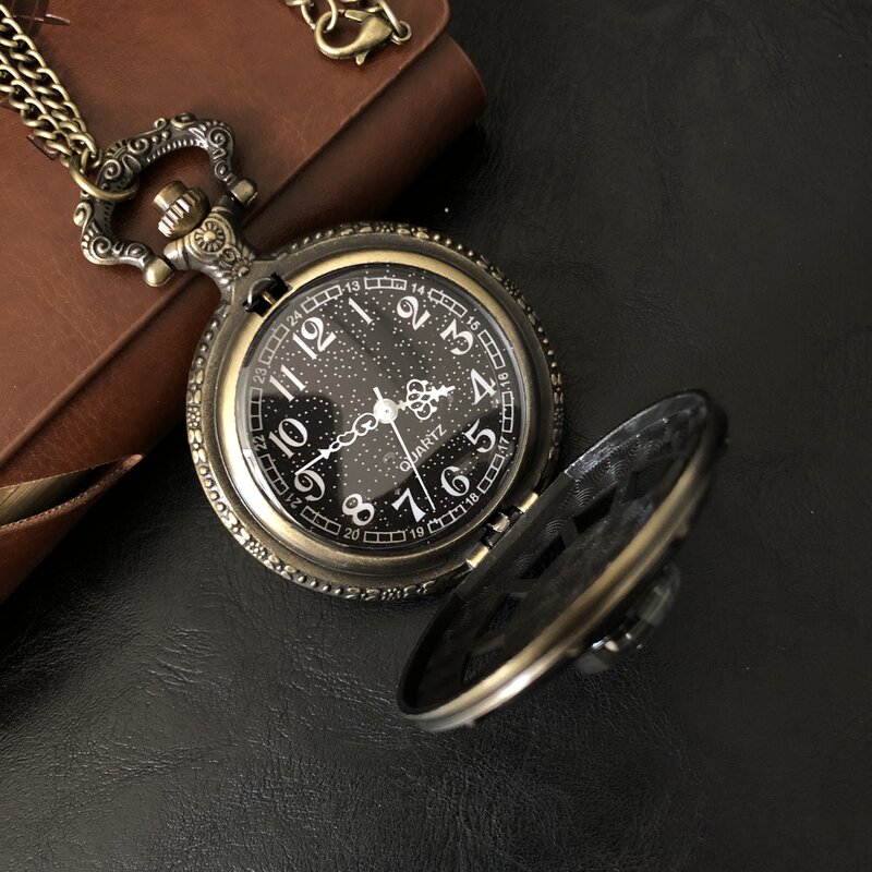 Exquisito diseño de patrón de timón hueco tallado, reloj de bolsillo de cuarzo, COLLAR COLGANTE, regalos para hombre con cadena Fob
