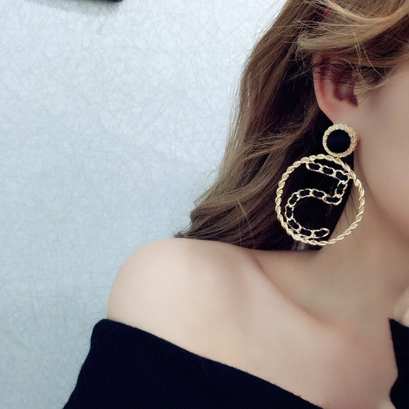 Mode Berühmte Luxus Marke Designer Simulierte perlen Brief 5 Lange Charme Baumeln Ohrringe Brincos Für Frauen