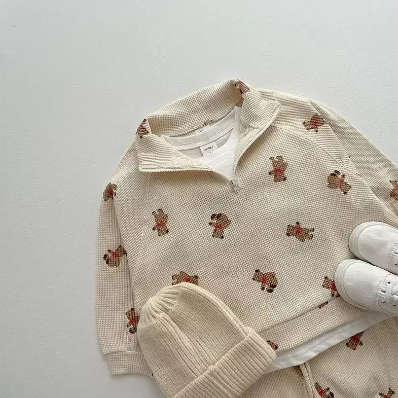 Wiosna niemowlę dziecko odzież z nadrukiem kreskówki zestawy maluch chłopcy dziewczęta bluza z długim rękawem + spodnie 2 szt. Garnitur dzieci słodki miś ubrania zestaw