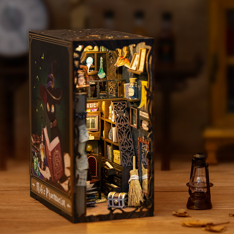 CUTEBEE Kit Nook buku ajaib DIY, rumah boneka dengan lampu 3D, masukkan rak buku, mainan Model toko buku abadi untuk hadiah ulang tahun dewasa