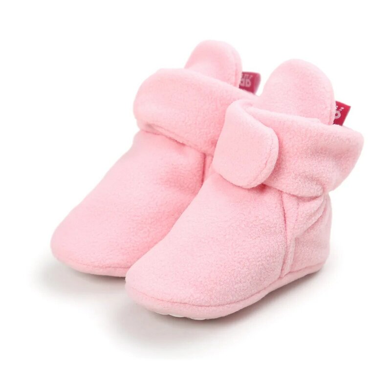 Unisex dziecięce buty dla chłopca i dziewczynki nowonarodzone Bootie zimowe ciepłe dziecięce kołyska dla małego dziecka buty klasyczne podłogowe buciki TS121