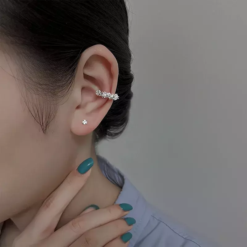 Hot 1 szt nieregularne klipsy gwiazda dla kobiet moda proste bez przekłuwania uszu biżuteria z nausznikami prezent