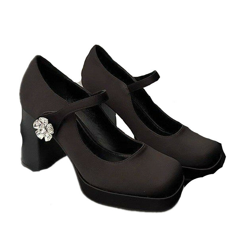 2024 nuovo Design fibbia pompe tacchi spessi tacchi alti per scarpe da donna piattaforma Waterprof scarpe Punk calzature tacco quadrato moda