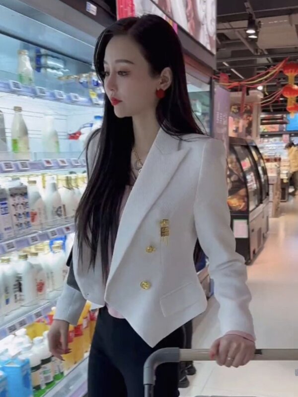 Blazer branco cropped slim-fit feminino, versátil e elegante, blazer pequeno para roupas casuais, na moda e elegante, novo para primavera e outono, 2024