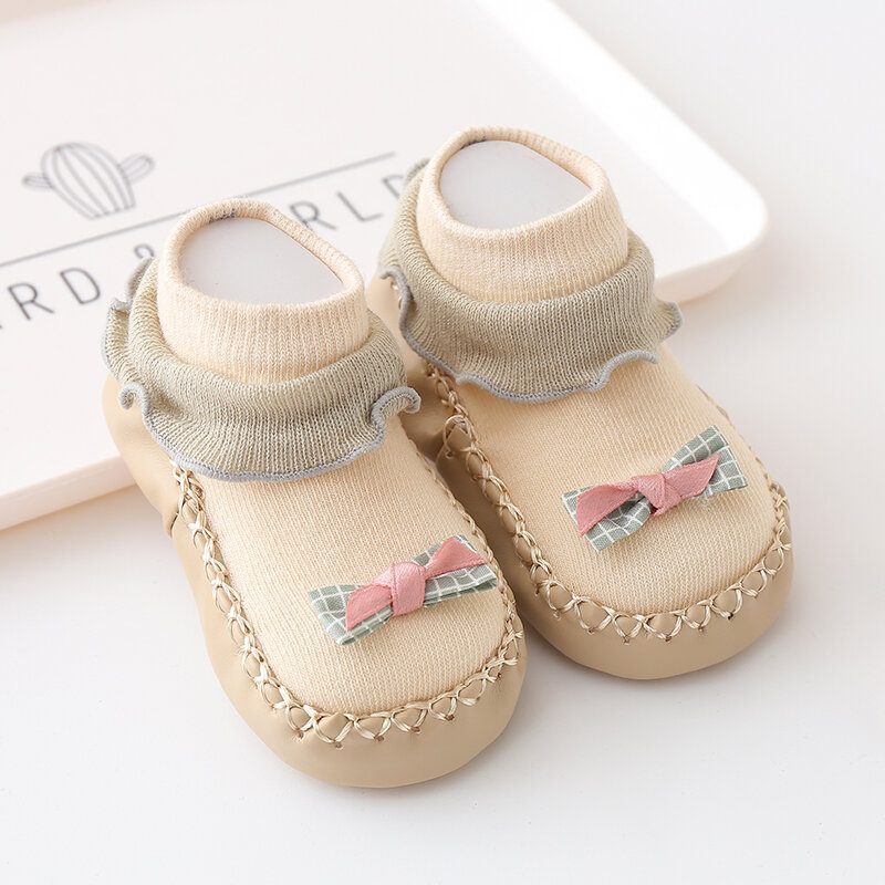Calcetines de encaje antideslizantes para bebé, zapatos de suela suave para caminar, de princesa, para principios de verano