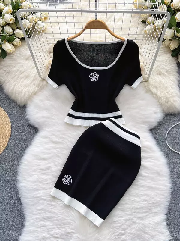 2024 New Women Dress Set Korean Fashion Knitted Crop Tops + High Waist Skinny Mini Skirts Fashion Two Piece Suits Matching Set