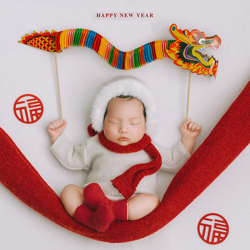 Accesorios de fotografía de bebé con tema de año de dragón, sombrero de disfraz de foto infantil, mono, bufanda, ropa y accesorios de foto de dragón chino, 3 piezas por juego
