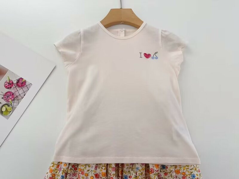 키즈 티셔츠 및 스커트 의류 세트, 귀여운 체리 프린트, 반팔 티셔츠 및 플라워 프린트 스커트, 24 세 소녀