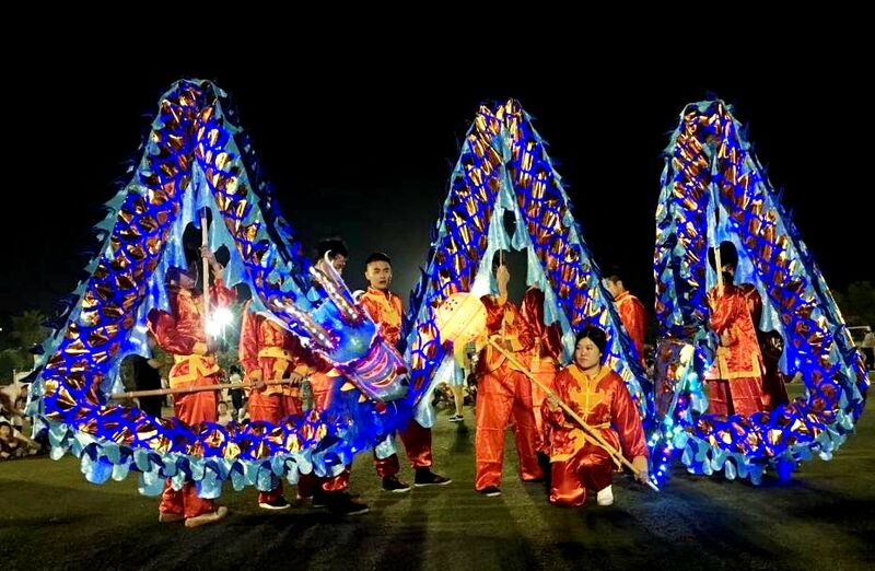Costume de danse du dragon doré avec lumière LED, 18m, taille 4, adulte 10 plus tard, fête d'Halloween, performance du nouvel an, défilé, scène folklorique