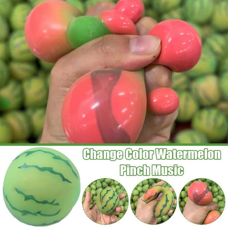ของเล่นแตงโมเปลี่ยนสีได้ Relief ความเครียดฤดูร้อนเย็นการนวดการบีบอัดมินิแปลกใจช้อนเจลลี่ยืดหยุ่นจำลอง C0P2 g