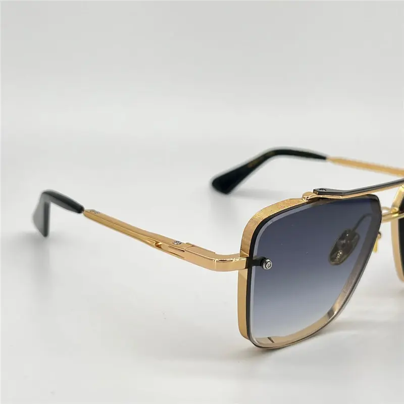 MC SIX occhiali da sole estivi per uomo e donna stile Anti-ultravioletto Retro Plate Square Full Frame occhiali da vista scatola casuale