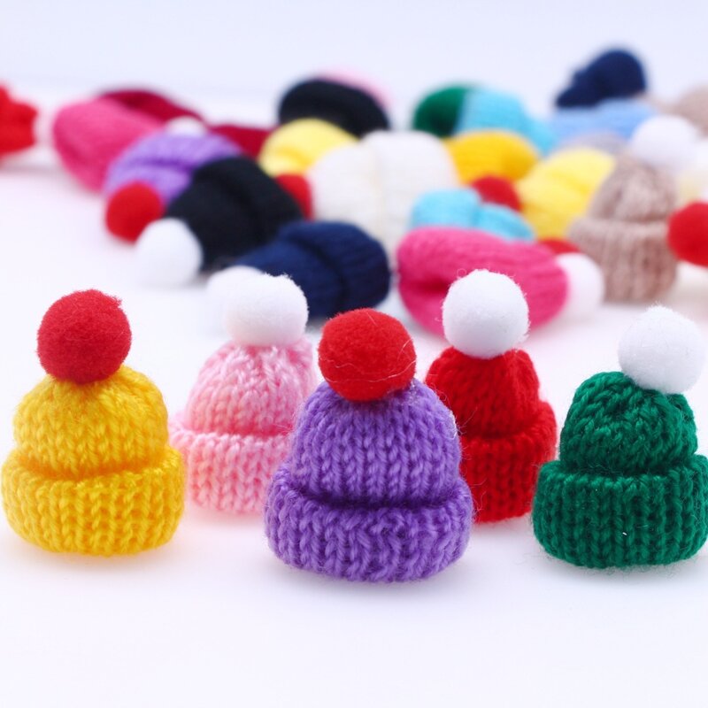 10Pcs 3.5x4.5cm Mini Plush Ball Knitting Hat Cap Lã DIY Dolls Garment Handmade Costura Soft Hat Bag Garment Art Craft Supplies