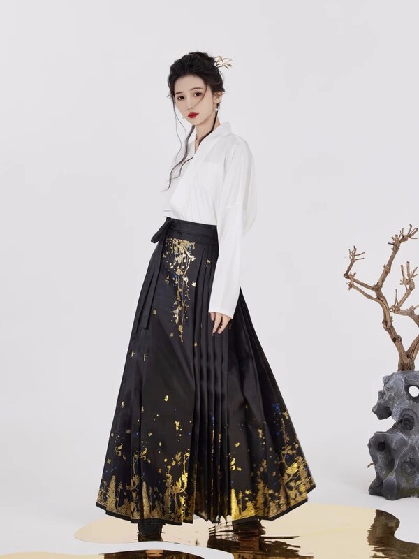 Vestido largo tradicional chino para mujer, falda de cara de caballo dorada, tejido de satén, ropa diaria, Primavera, nuevo