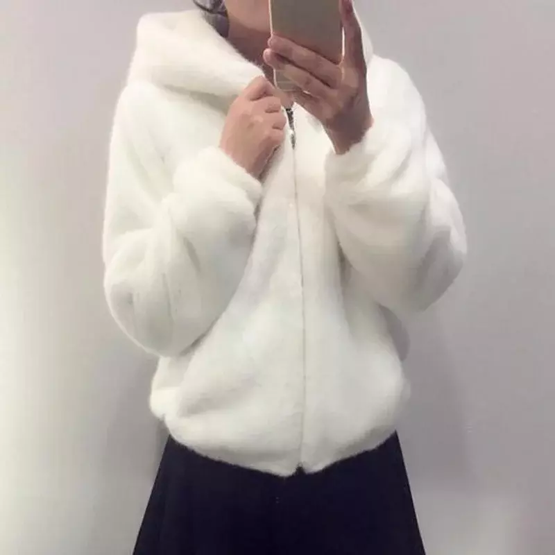 Casaco feminino com capuz de vison imitação de coelho, pele artificial quente, jaqueta extragrande, branco e preto, moda inverno, 2023