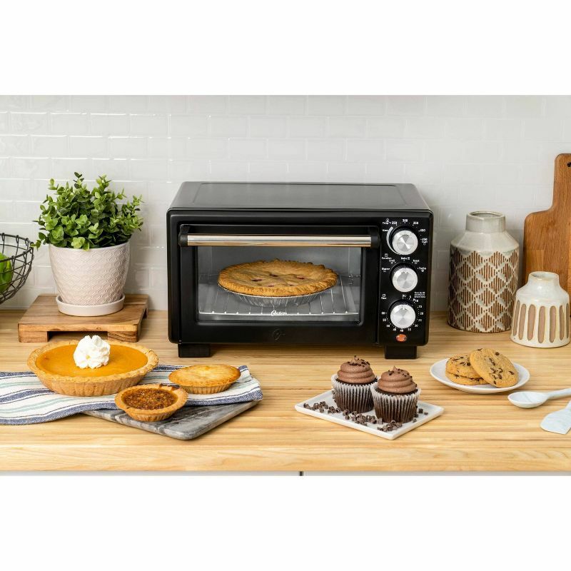Matte Black Countertop Convection and 4-Slice Toaster Oven Combo