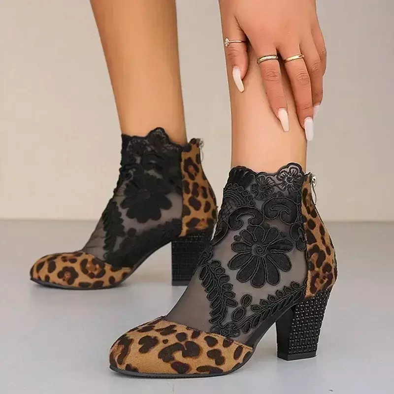 Sandálias femininas de salto alto, botas com estampa de leopardo, floral de renda, zíper traseiro, sapatos femininos, novo, 2024
