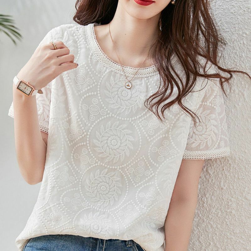 2023 New Summer Commuter Simple Lace Hooked Fashion Round Neck Hollow Short Sleeve Casual Loose Versatile Women's T-shirt