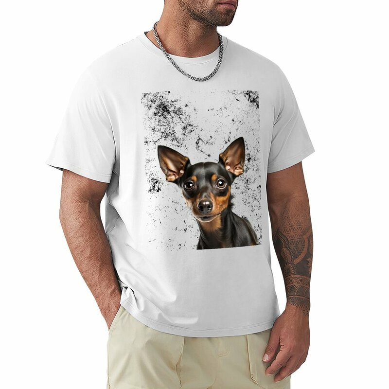 Миниатюрная Мужская футболка с изображением пинчера