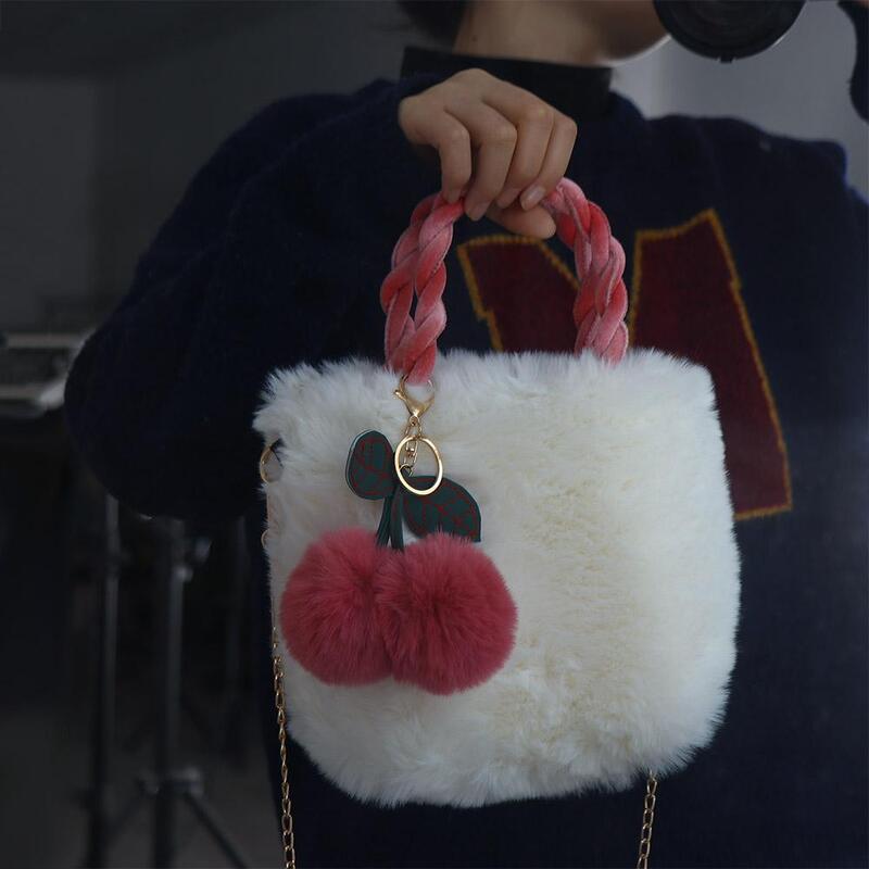 Bolso de mano de felpa de cereza para mujer, bolsa de hombro de gran capacidad, bolso de cadenas, bolso cuadrado pequeño, bolso de invierno