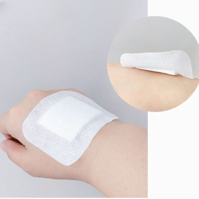 10 sztuk/zestaw na zewnątrz 6cm x 7cm duży rozmiar hipoalergiczny nietkany samoprzylepny opatrunek na ranę medyczny plaster bandaż duży środek do rany