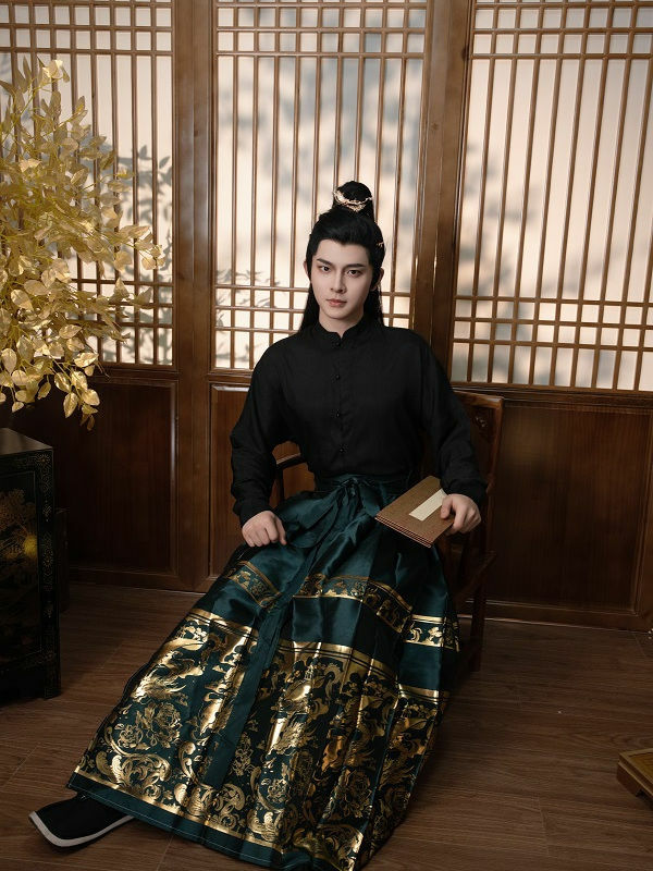 ใหม่กระโปรงสานหน้าม้าสีทองสไตล์จีนสำหรับผู้ชายและผู้หญิงสไตล์โบราณ Hanfu ทำในสมัยราชวงศ์และราชวงศ์