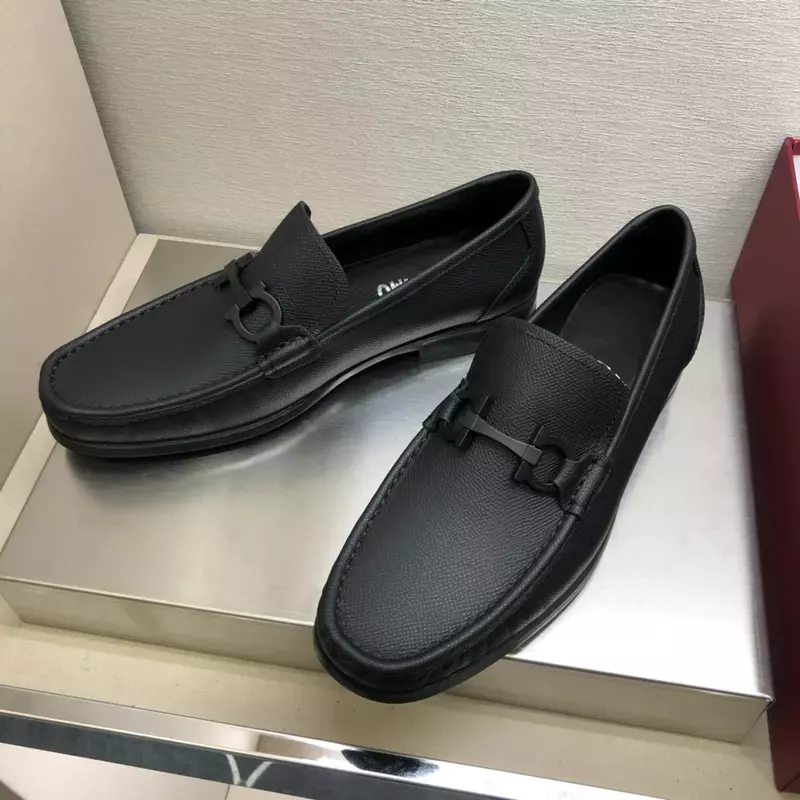 2024 Grandioso Loafer Summer Mens Comfortable Flats Leather Casual Dress shoes Designer Black Original Cowhide Zapatos De Hombre
