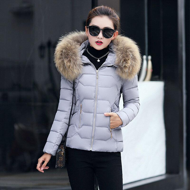 Модная белая женская зимняя куртка в европейском стиле с большим меховым капюшоном, толстая зимняя женская куртка на пуху, новинка 2023