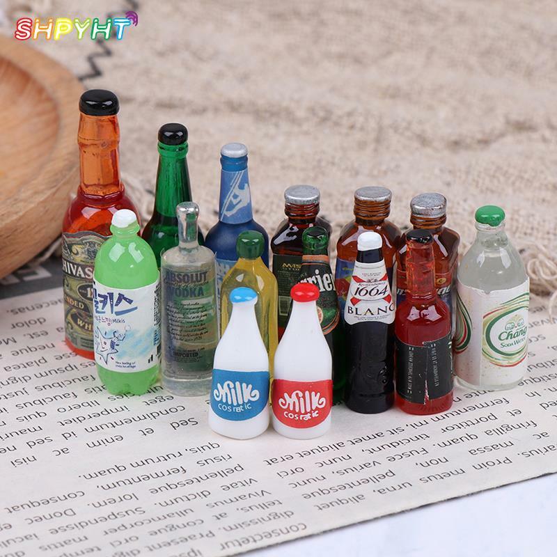 Botellas de bebidas en miniatura para casa de muñecas, accesorios de cocina, entrega aleatoria, alta calidad, 1:12, 5 uds.