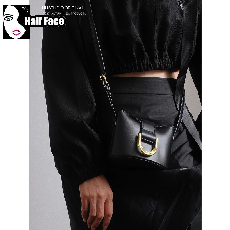 Y2K Girls Harajuku Womens Gothic Handbags Punk  Advanced Leather Button One Shoulder Lolita Versatile Crossbody Mini BagsTote