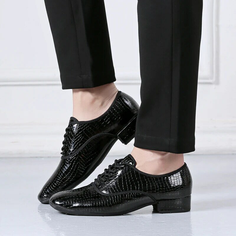 Sapatos de dança latina para homens, sola de borracha, branco, preto, salto baixo, 3cm, moderno