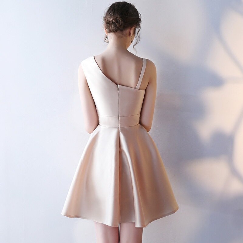 Новое Корейская версия платья короткое приталенное элегантное платье с асимметричным вырезом Вечерние нее маленькое платье женская одежда