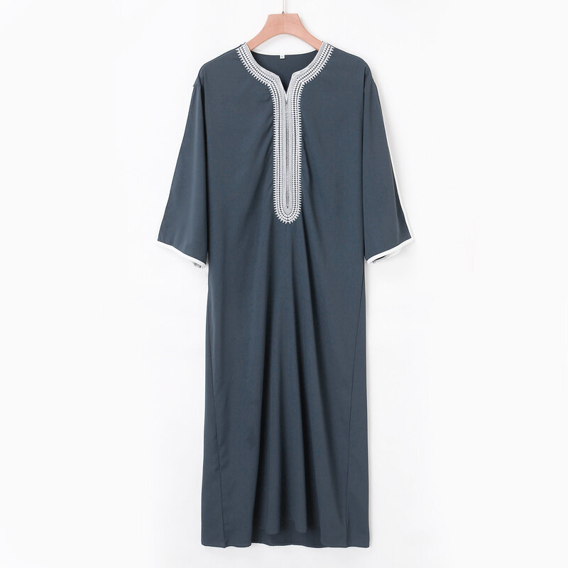 2024 New Embroidery Middle East Juba Men Traditional Muslim Middle Sleeve Clothing Male Saudi Arabian Robe Islamic Robe Arab