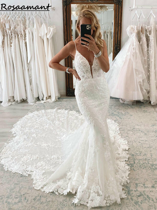 Gaun pengantin tanpa lengan tali Spaghetti gaun pernikahan putri duyung renda applique punggung terbuka kerah V rendah jubah pengantin wanita