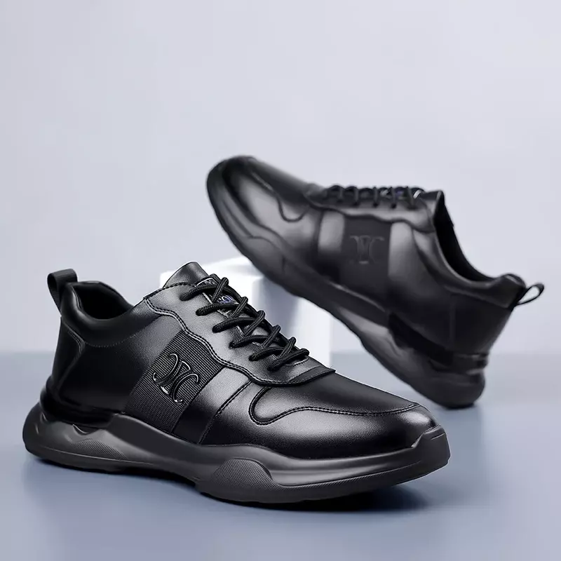 Classic Leather Golf Shoes for Men Comfortable Sneakers for Outdoor Sports and Activities