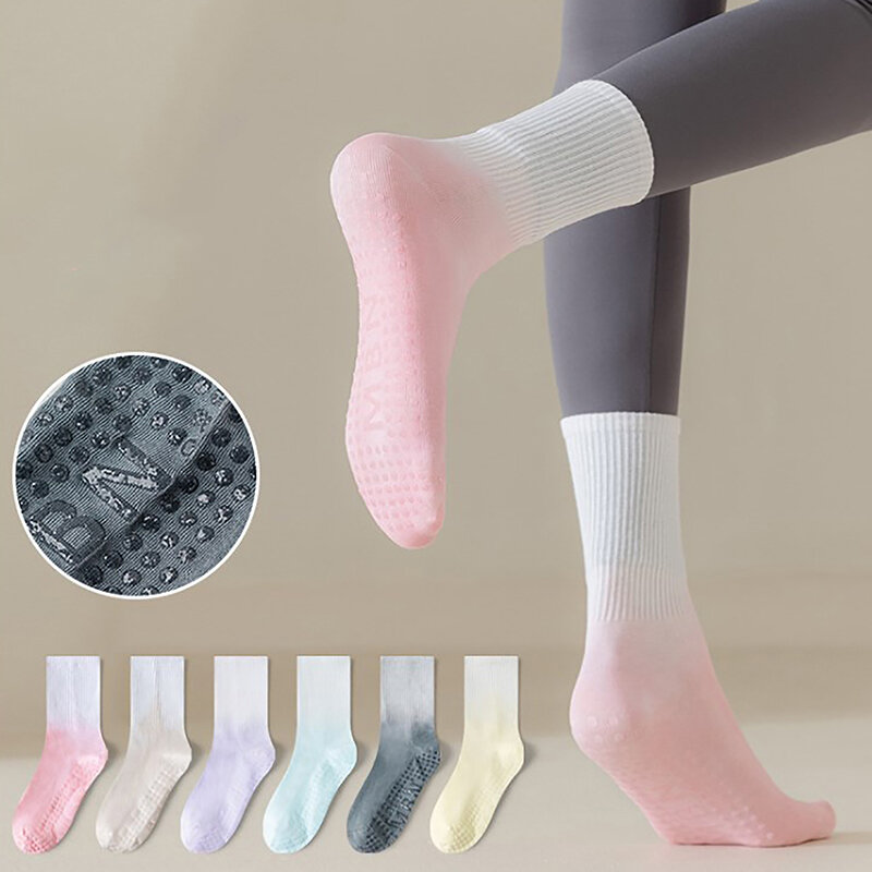 Calcetines de algodón para Yoga, medias antideslizantes de tubo medio, Color degradado, deportes profesionales, Fitness, Pilates, pista de baile, 1 par