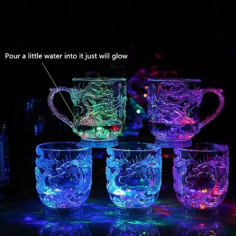 1 stücke Farbwechsel leuchtende LED Drachen Tasse Wasser aktiviert Lichter Bier Kaffee Milch Tee Wein Whisky Bar Becher Reise kreative Geschenk