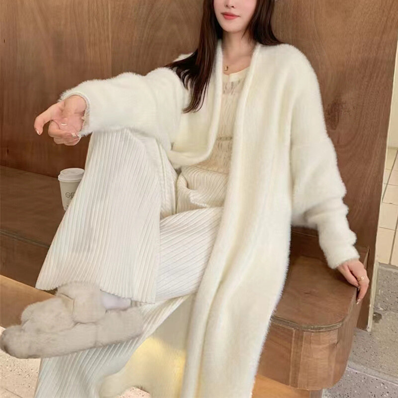 Casaco de malha de veludo vison para mulheres, casaco solto, comprimento médio, vento preguiçoso, imitação, versão coreana, outono e inverno
