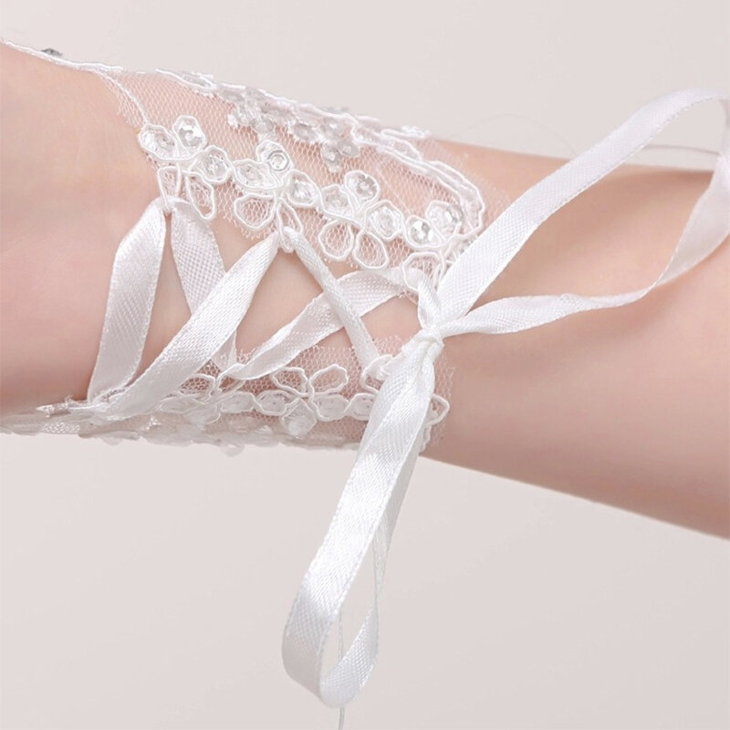 Elegant Lace Mesh Sun Protection Short Gloves Women White Red Rhinestone Fingerless Gloves Bridal Wedding Dance Party Mittens