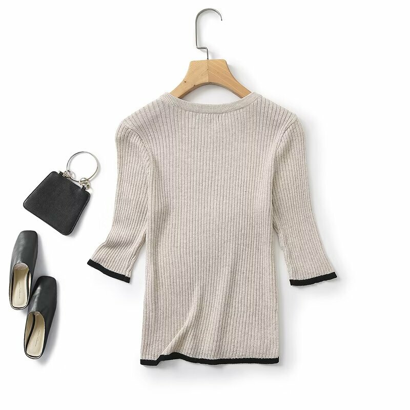 Camisola de malha de manga curta feminina, blusa casual, chique, gola redonda, costura, combina tudo, nova moda, primavera, 2022