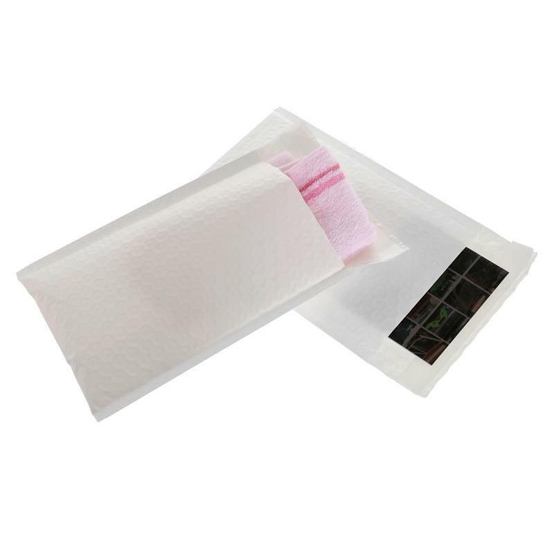 Sobres acolchados de polietileno autosellados para correo, sobres de burbujas de color blanco, impermeables, 50 piezas