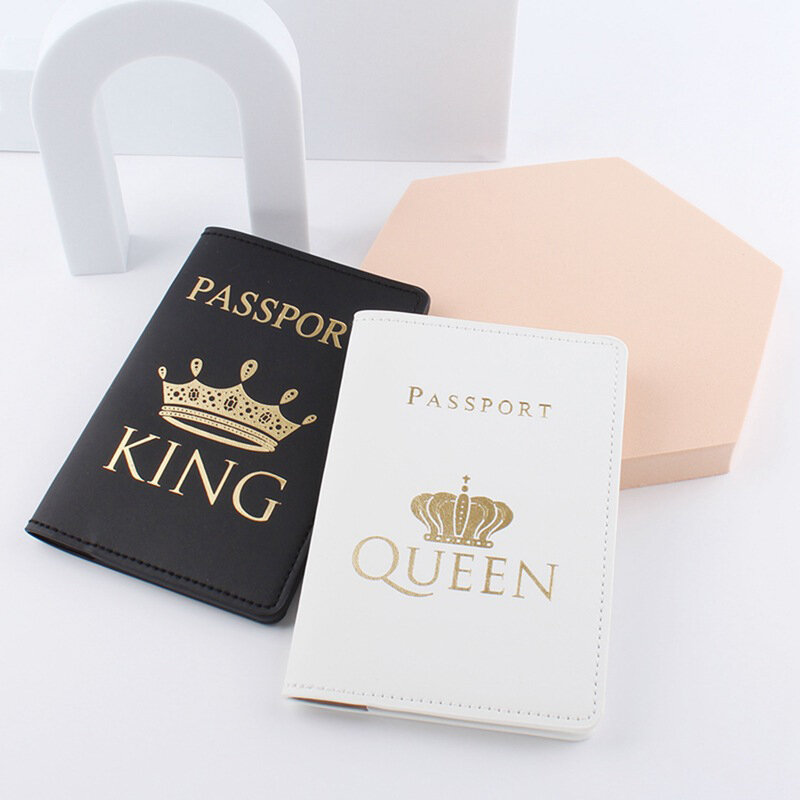 زوجين غطاء جواز السفر ، حار ختم "الملك Queen" الرجال والنساء حامل غطاء جواز السفر ، هدية الزفاف ، والأزياء
