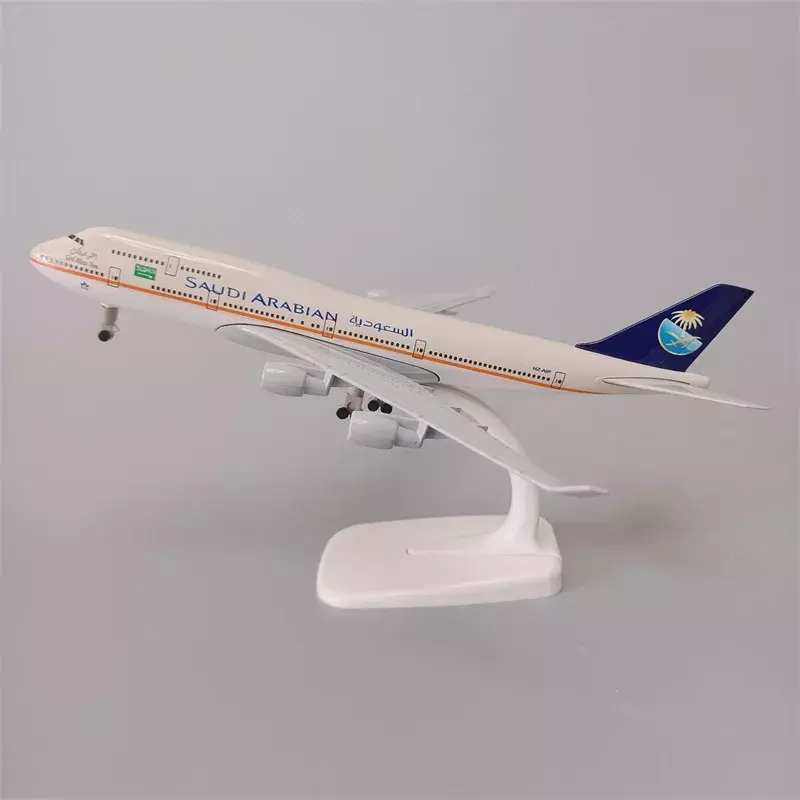 نموذج طائرة الخطوط الجوية العربية السعودية ، سبيكة معدنية ، نموذج طائرة جوية ، عجلات طائرة ، طائرة ، طائرة بوينج B747 ، 20