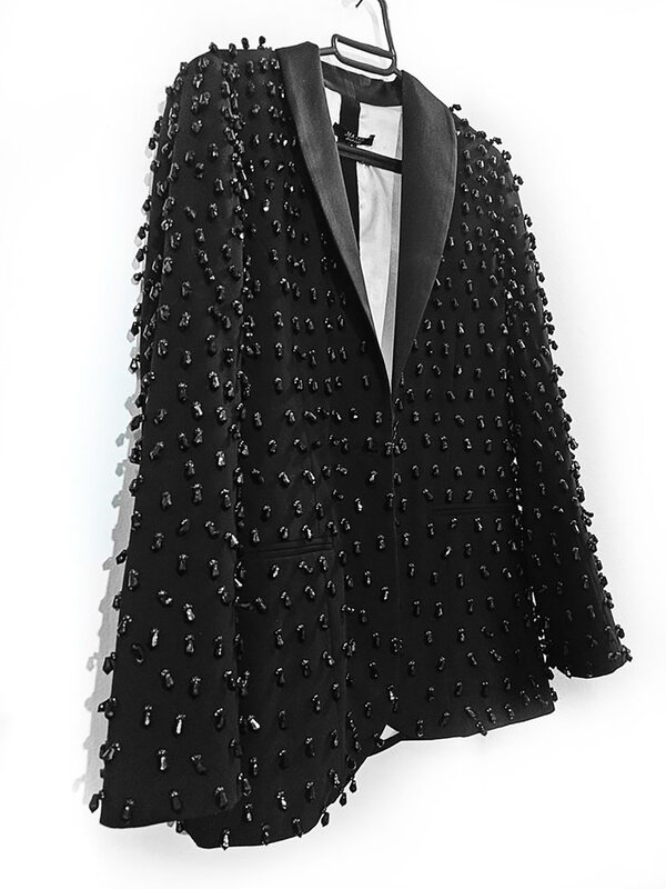 Setelan tuksedo kristal pria, jas tuksedo runcing dengan kerah satu tombol, desain mode buatan khusus, acara pesta