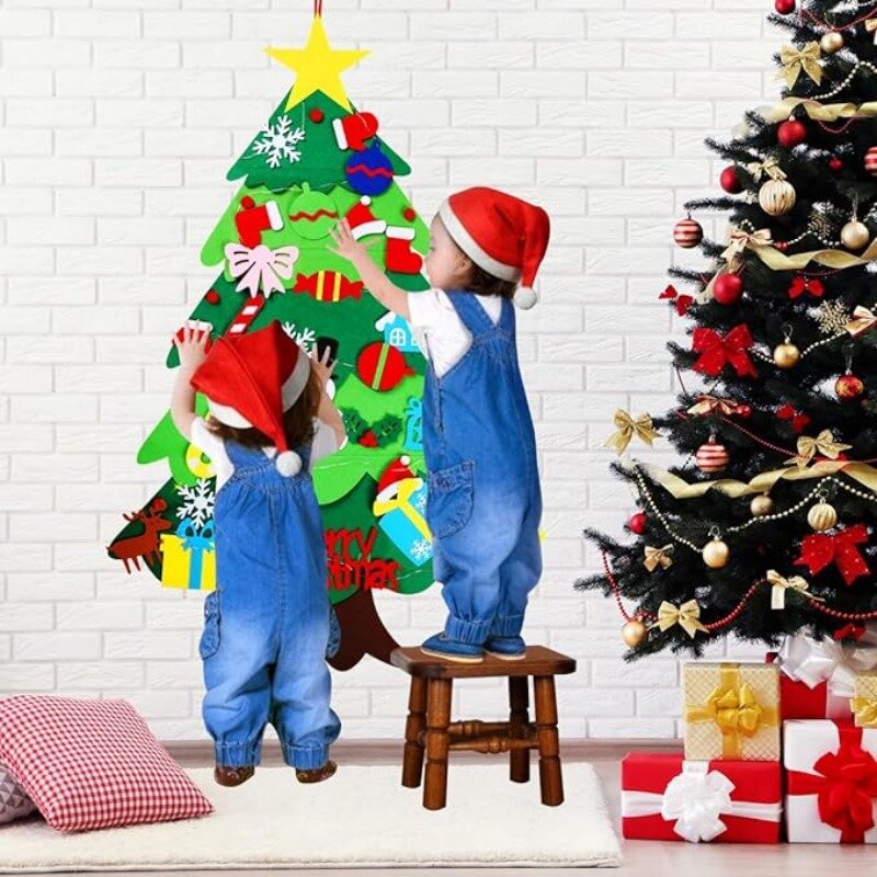 DIY Felt Christmas Tree Set with 32 Ornaments and LED String Lights for Toddlers Kids New Year Gift Xmas Gifts Home Door Wall