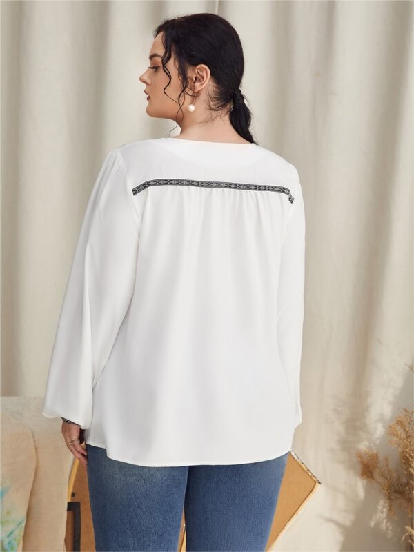 Blusa de manga larga holgada para mujer, jersey con cuello en V, estampado a rayas, plisado, talla grande, para oficina, Otoño, 2023