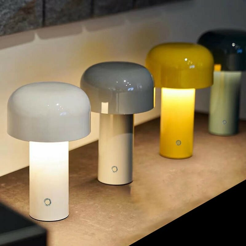Lámpara de mesa de seta creativa, luz nocturna de ambiente táctil de carga nórdica, decoración de escritorio de Metal, lámpara de mesa de dormitorio caliente